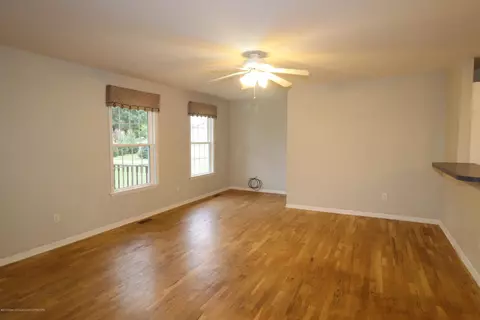 9900 Bond Rd, Dewitt, MI 48820 photo 2