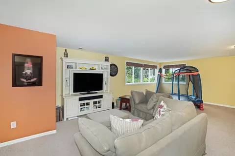 11573 Sara Ann Dr, Dewitt, MI 48820 photo 34