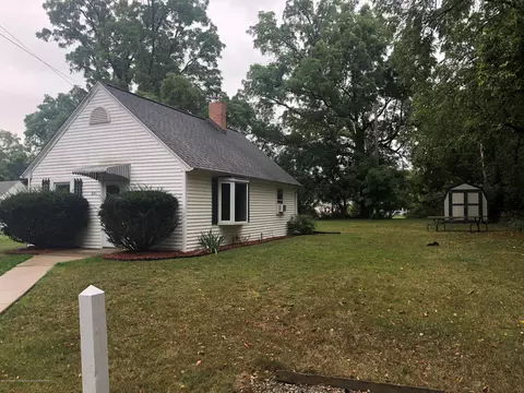 231 Lloyd St, Williamston, MI 48895 photo 1