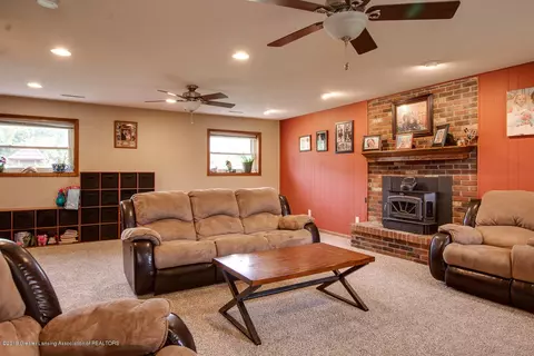 9495 E Cole Rd, Durand, MI 48429 photo 17