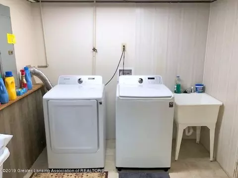 1337 N Creyts Rd, Lansing, MI 48917 photo 24