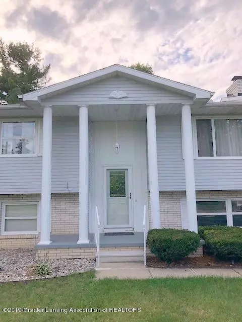 1337 N Creyts Rd, Lansing, MI 48917 photo 3