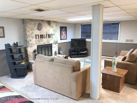 1337 N Creyts Rd, Lansing, MI 48917 photo 23
