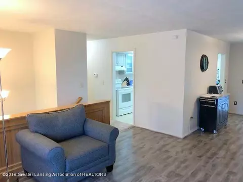 1337 N Creyts Rd, Lansing, MI 48917 photo 15