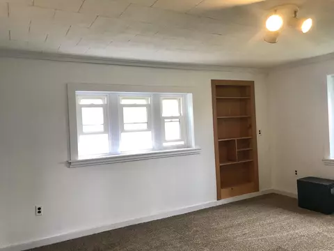 15045 Daggott Rd, Lansing, MI 48906 photo 10