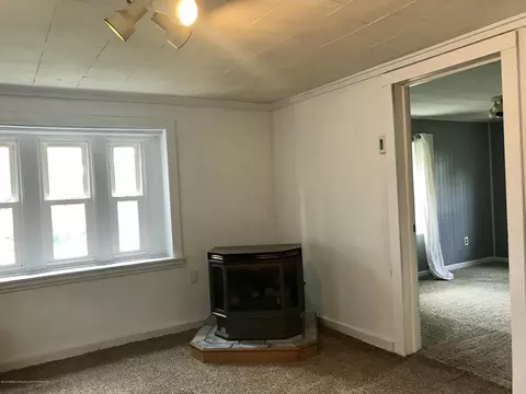 15045 Daggott Rd, Lansing, MI 48906 photo 8