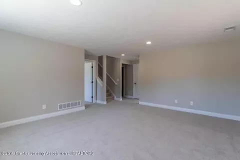 5330 E Hawk Hollow Dr, Bath, MI 48808 photo 2