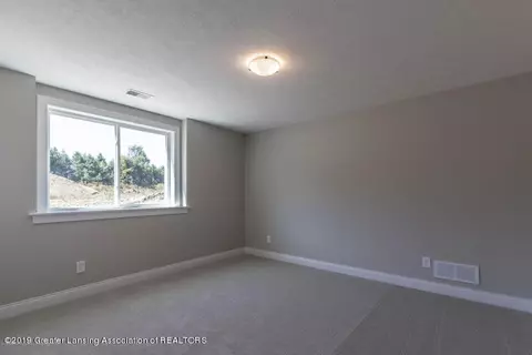 5330 E Hawk Hollow Dr, Bath, MI 48808 photo 21