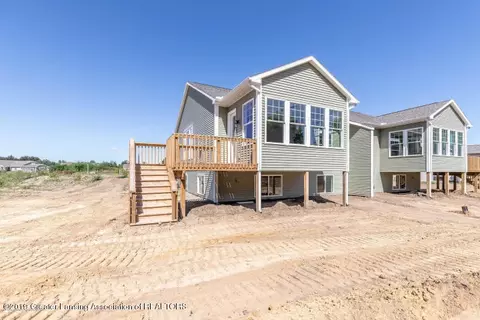 5330 E Hawk Hollow Dr, Bath, MI 48808 photo 25