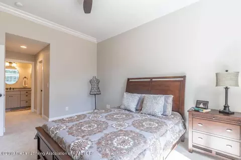 5330 E Hawk Hollow Dr, Bath, MI 48808 photo 9