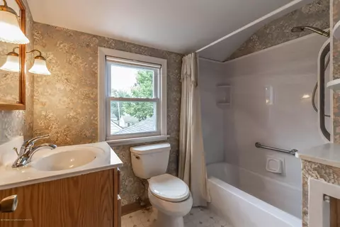 2101 Cooper Ave, Lansing, MI 48910 photo 18