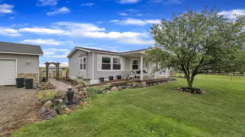 7227 E Lansing Rd, Durand, MI 48429 photo 3