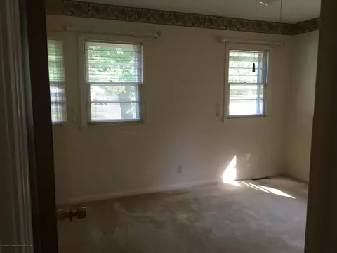 3914 Devonshire Ave, Lansing, MI 48910 photo 9