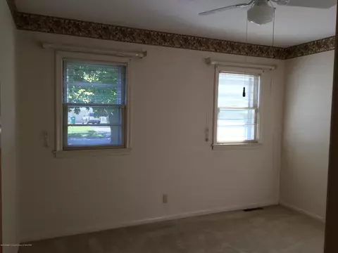 3914 Devonshire Ave, Lansing, MI 48910 photo 14