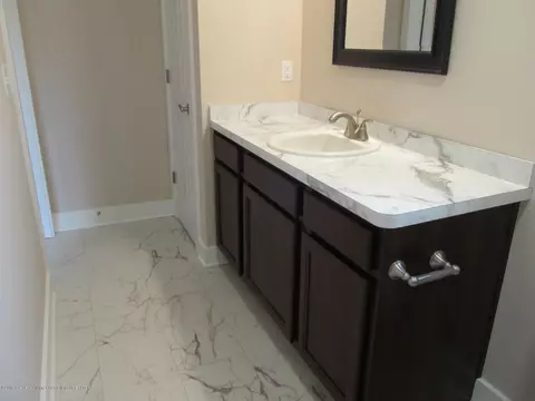14170 E Hidden Way, Bath, MI 48808 photo 18