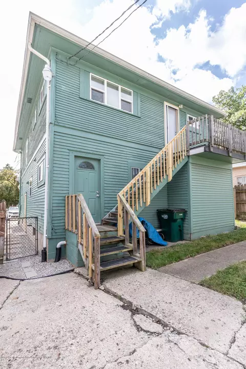 1309 E Cesar Chavez Ave, Lansing, MI 48906 photo 2