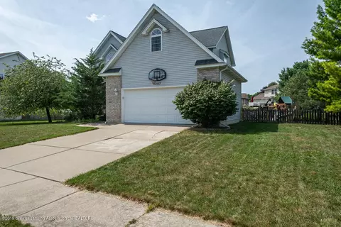 5287 Thames Dr, Haslett, MI 48840 photo 3