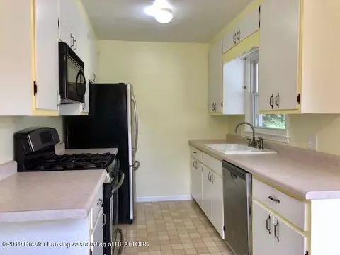 11335 E River Dr, Dewitt, MI 48820 photo 10