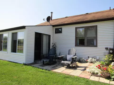 496 Red Cedar Blvd, Williamston, MI 48895 photo 5