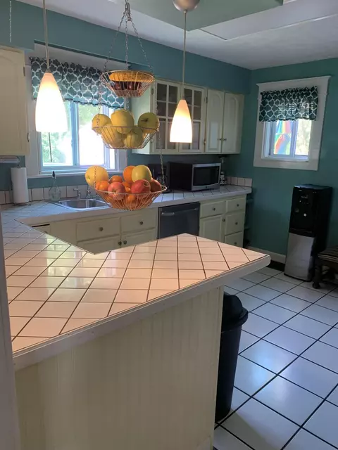 5823 High St, Bath, MI 48808 photo 4