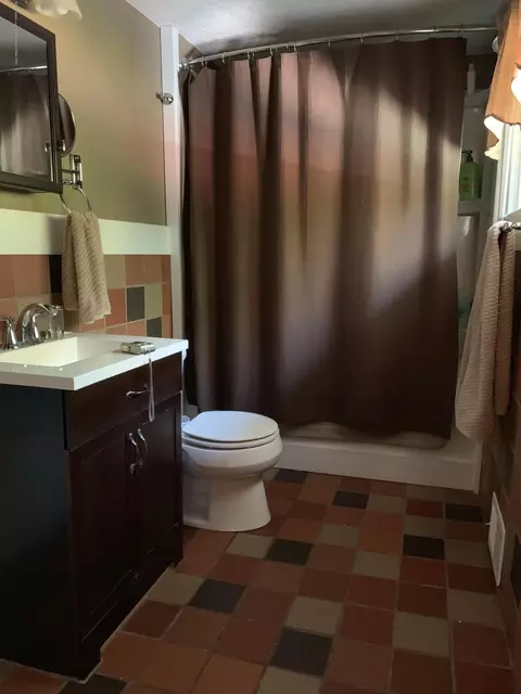 5823 High St, Bath, MI 48808 photo 11