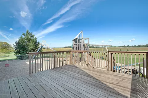 4013 E Taft Rd, Saint Johns, MI 48879 photo 7