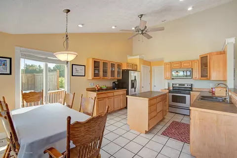 4013 E Taft Rd, Saint Johns, MI 48879 photo 14