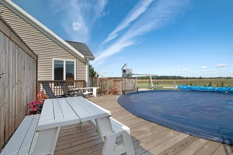 4013 E Taft Rd, Saint Johns, MI 48879 photo 8