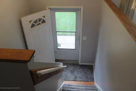 1121 Eugenia Dr, Mason, MI 48854 photo 12