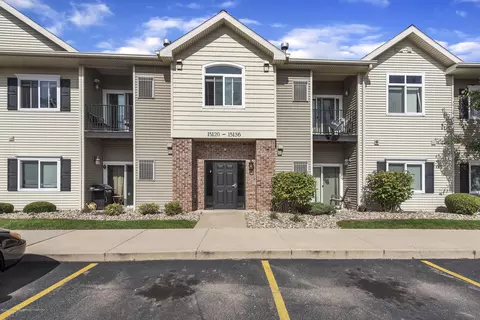 15130 Via Carmella Dr, Dewitt, MI 48820 photo 4