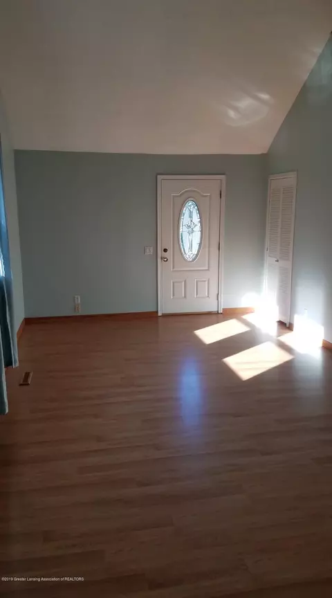 8481 Lansing Ave, Jackson, MI 49201 photo 13