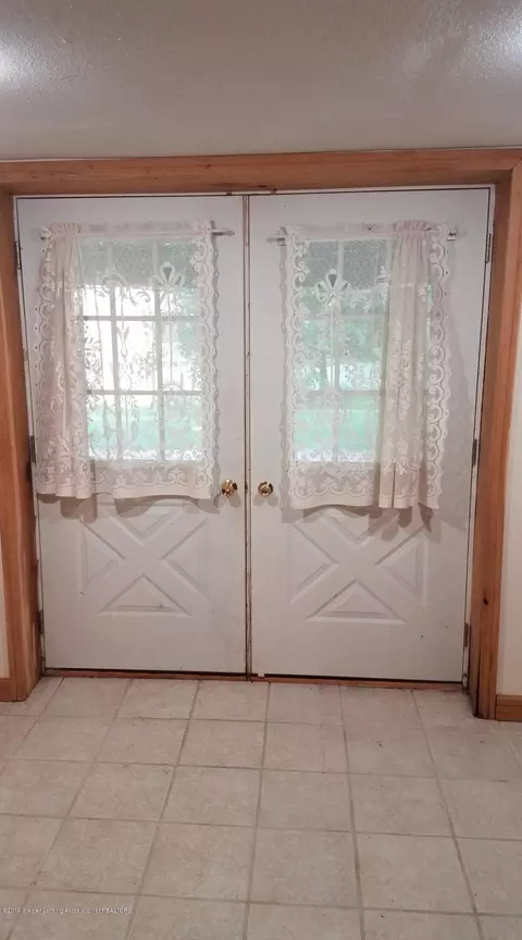 8481 Lansing Ave, Jackson, MI 49201 photo 9