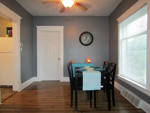427 W Maple St, Lansing, MI 48906 photo 6