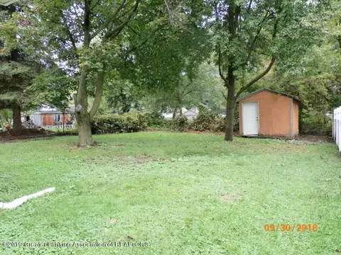 549 E Paulson St, Lansing, MI 48906 photo 3