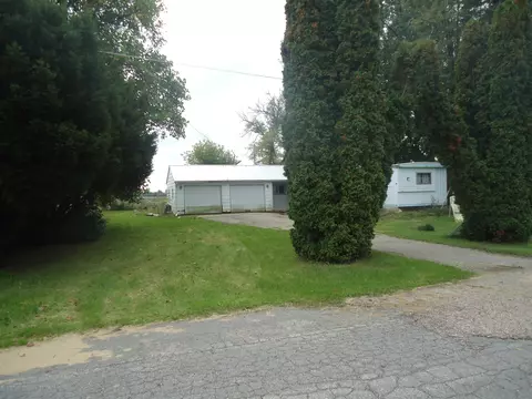 461 Jackson St, Sunfield, MI 48890 photo 1