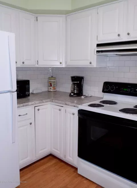 14085 W Howe Rd, Eagle, MI 48822 photo 9