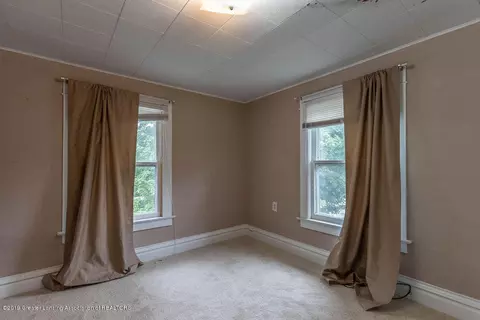 554 E Cavanaugh Rd, Lansing, MI 48910 photo 14