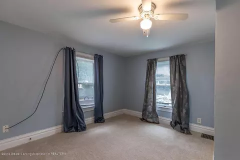 554 E Cavanaugh Rd, Lansing, MI 48910 photo 12