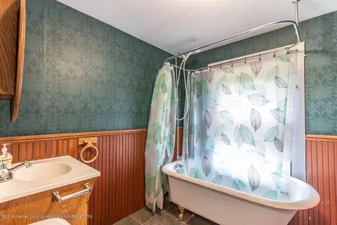 554 E Cavanaugh Rd, Lansing, MI 48910 photo 19