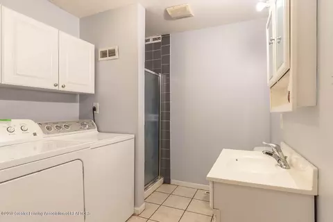 554 E Cavanaugh Rd, Lansing, MI 48910 photo 18