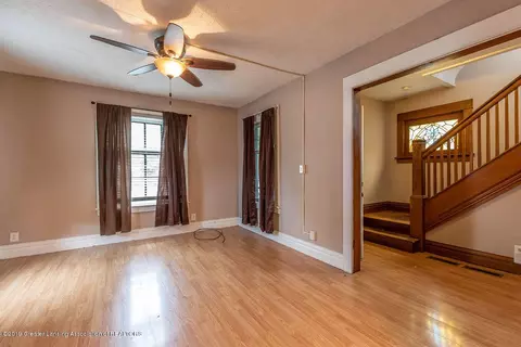 554 E Cavanaugh Rd, Lansing, MI 48910 photo 6