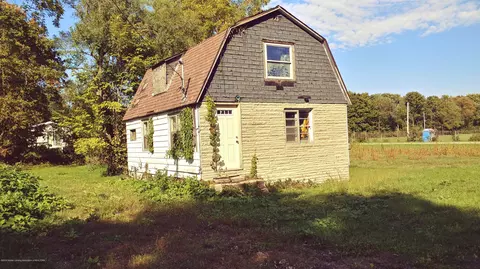 121 E 3rd St, Charlotte, MI 48813 photo 1