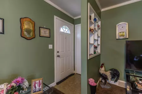 1297 E State, Lansing, MI 48906 photo 3