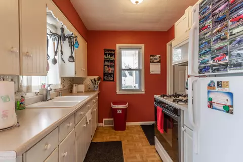 1297 E State, Lansing, MI 48906 photo 7