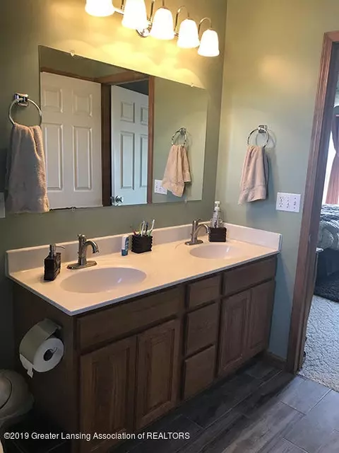 10623 W Howe Rd, Eagle, MI 48822 photo 26