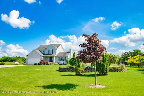 10623 W Howe Rd, Eagle, MI 48822 photo 1