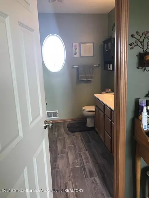 10623 W Howe Rd, Eagle, MI 48822 photo 25