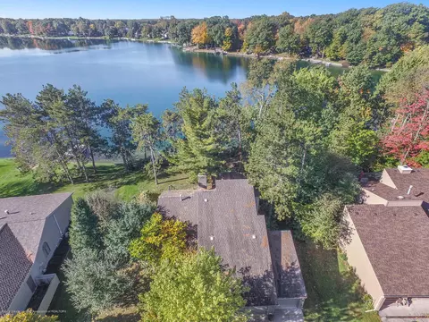 706 E Geneva Dr, Dewitt, MI 48820 photo 1