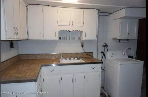 2105 Alpha St, Lansing, MI 48910 photo 6