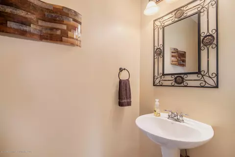 5340 W Howe Rd, Dewitt, MI 48820 photo 19